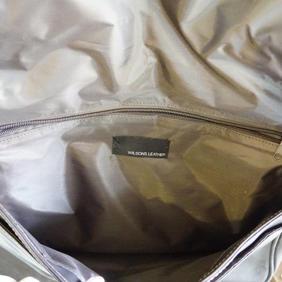 WILSON LEATHER Crossbody Messenger Bag Tablet Case - Picture 7 of 8